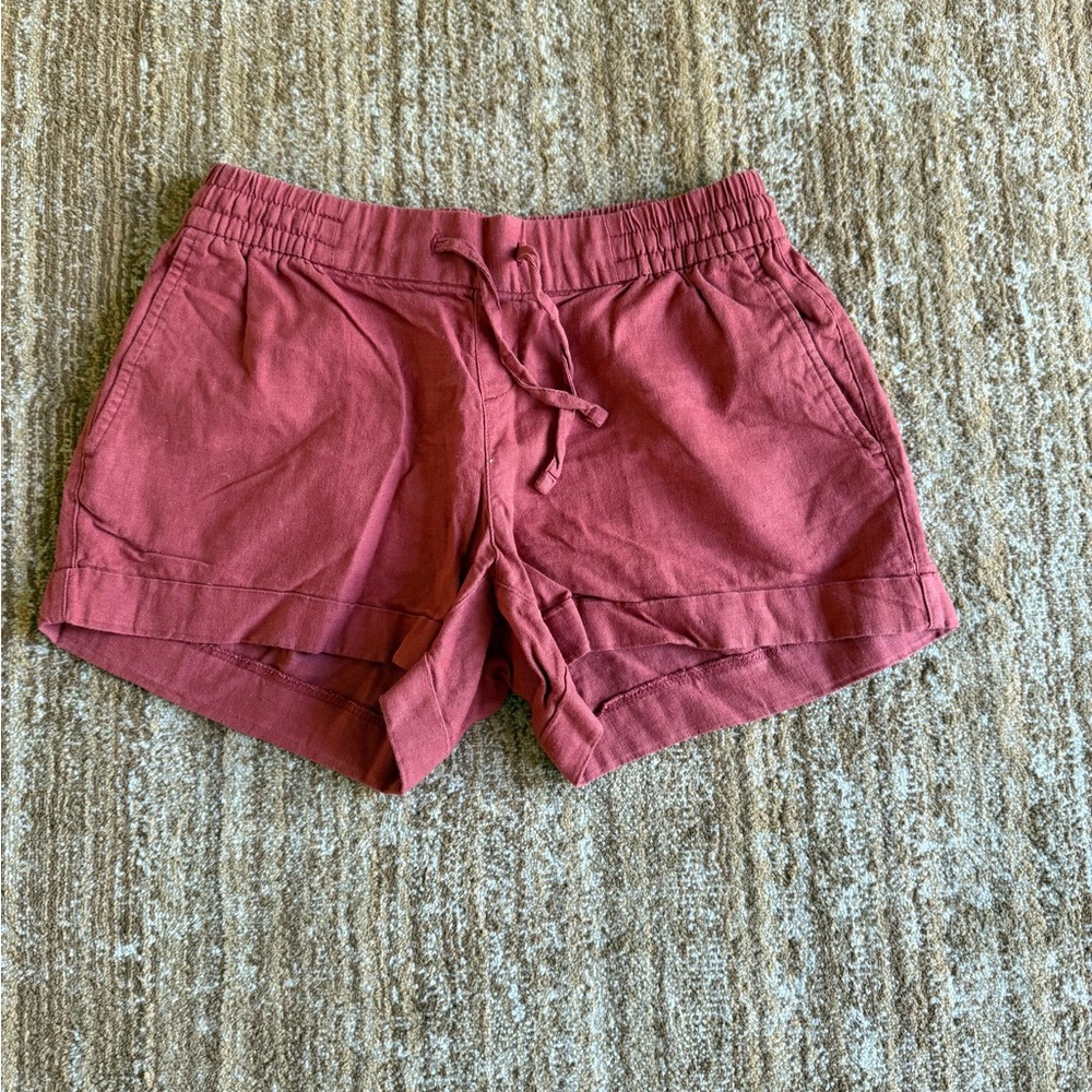 Linen red shorts